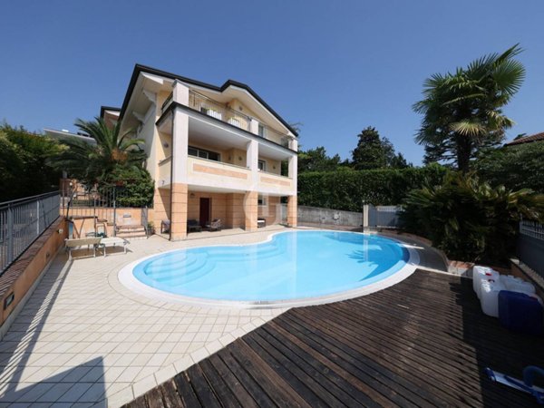 appartamento in vendita a Desenzano del Garda