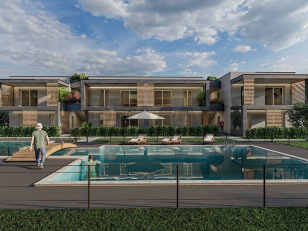 appartamento in vendita a Desenzano del Garda in zona Rivoltella