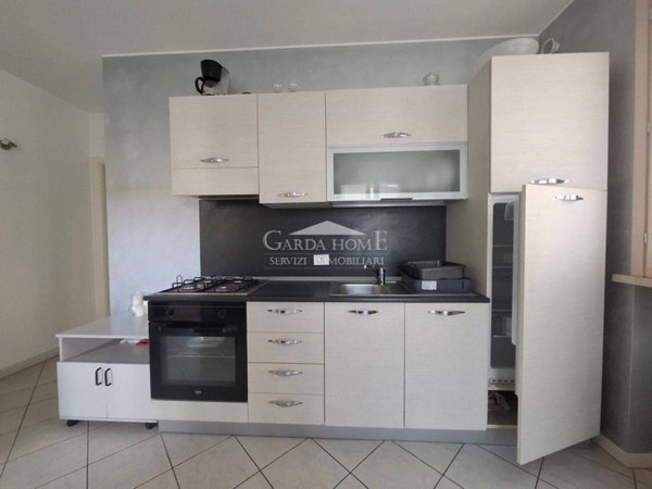 appartamento in vendita a Desenzano del Garda in zona Campeggio sul Vò