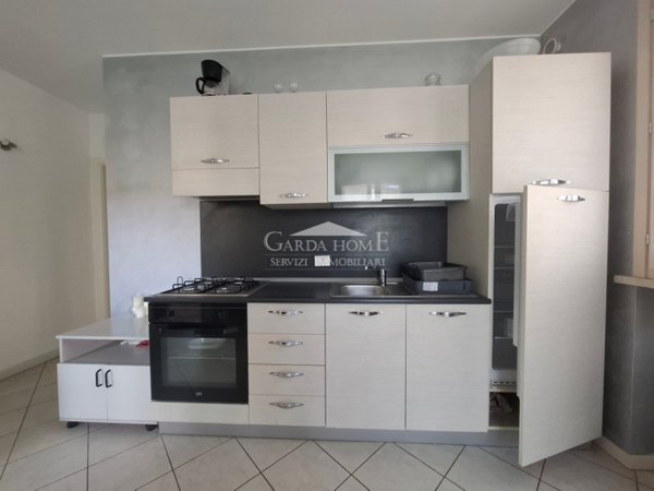 appartamento in vendita a Desenzano del Garda in zona Campeggio sul Vò