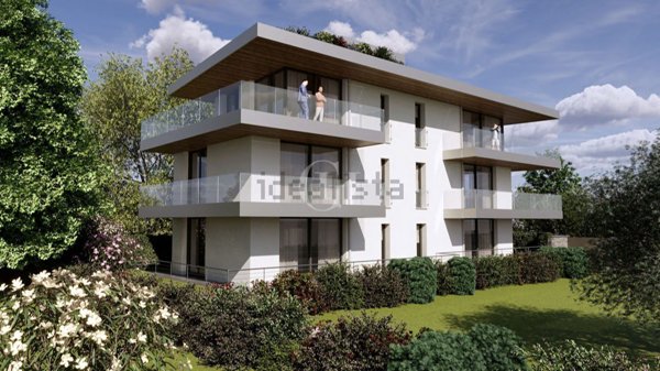 appartamento in vendita a Desenzano del Garda in zona Campeggio sul Vò