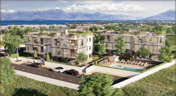 appartamento in vendita a Desenzano del Garda in zona Rivoltella