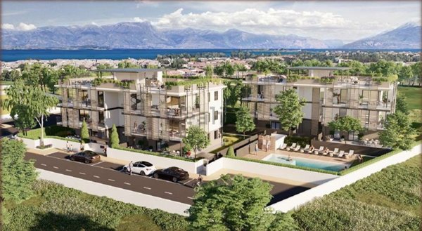 appartamento in vendita a Desenzano del Garda in zona Rivoltella