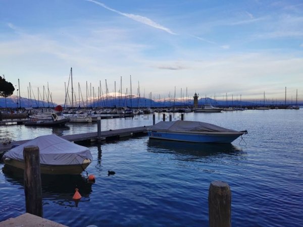 appartamento in vendita a Desenzano del Garda in zona Campeggio sul Vò
