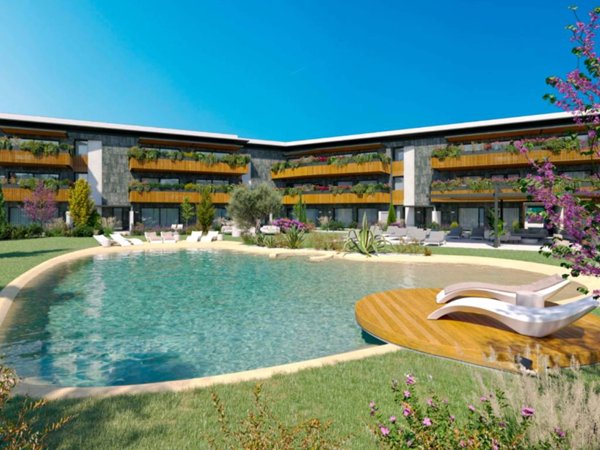 appartamento in vendita a Desenzano del Garda in zona Rivoltella