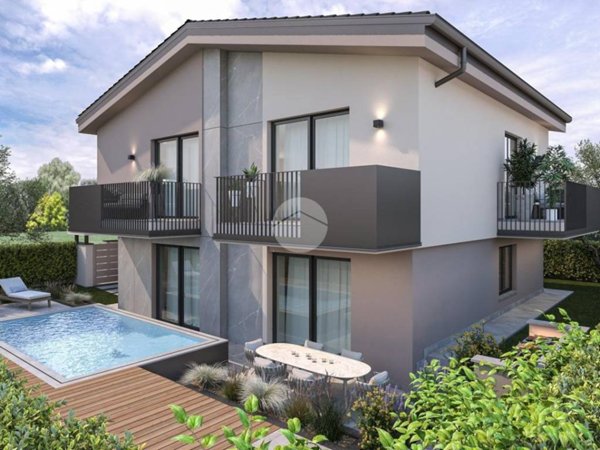 casa indipendente in vendita a Desenzano del Garda in zona Campeggio sul Vò