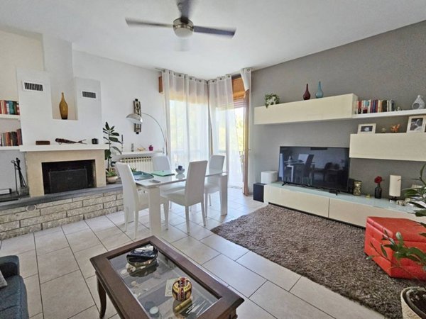 appartamento a Desenzano del Garda in zona San Martino della Battaglia