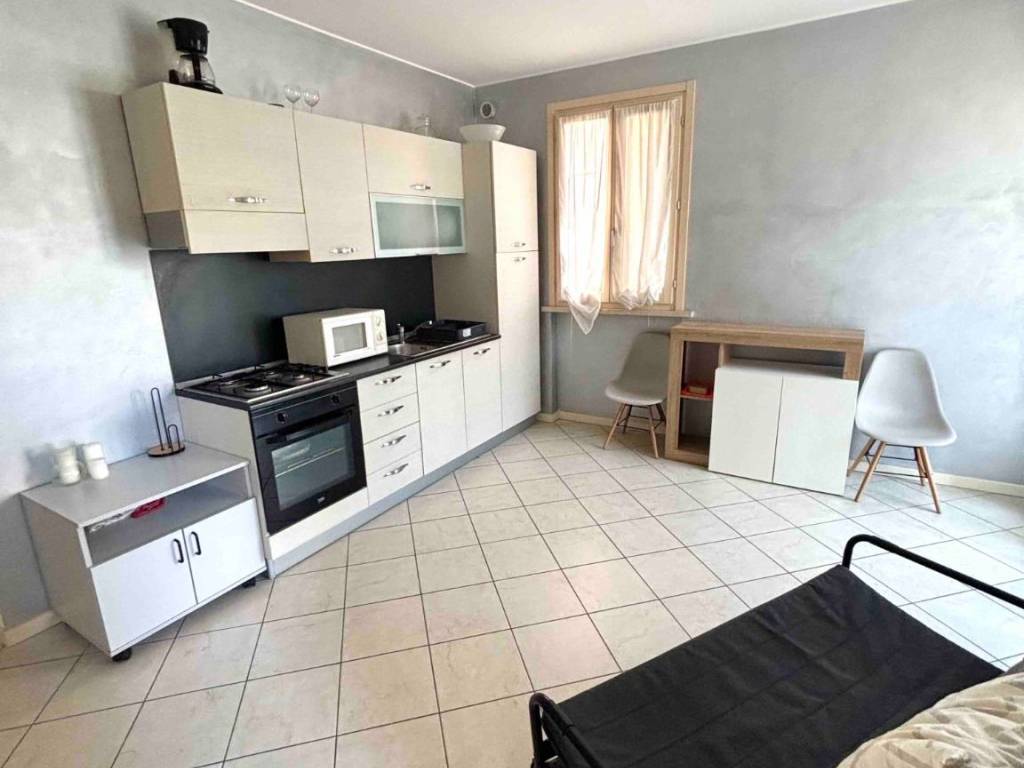 appartamento in vendita a Desenzano del Garda in zona Campeggio sul Vò