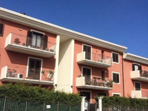 appartamento in vendita a Desenzano del Garda in zona Campeggio sul Vò