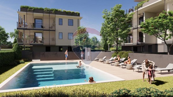 appartamento in vendita a Desenzano del Garda in zona Rivoltella