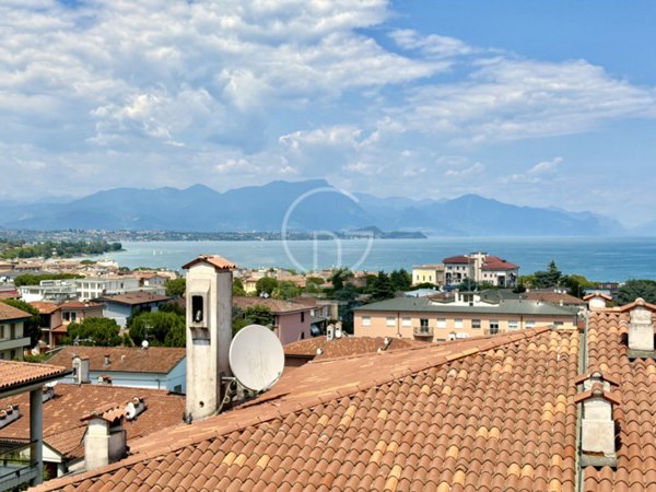 appartamento in vendita a Desenzano del Garda