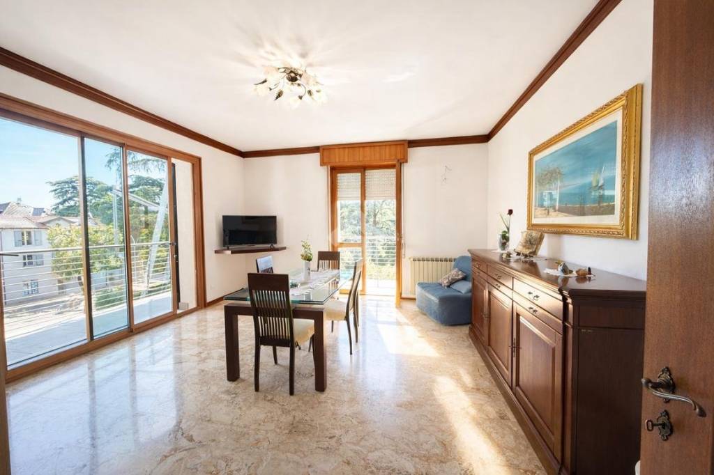 appartamento in vendita a Desenzano del Garda