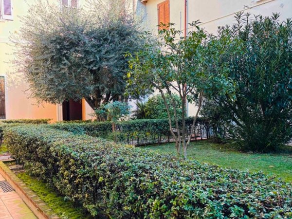 ufficio in vendita a Desenzano del Garda