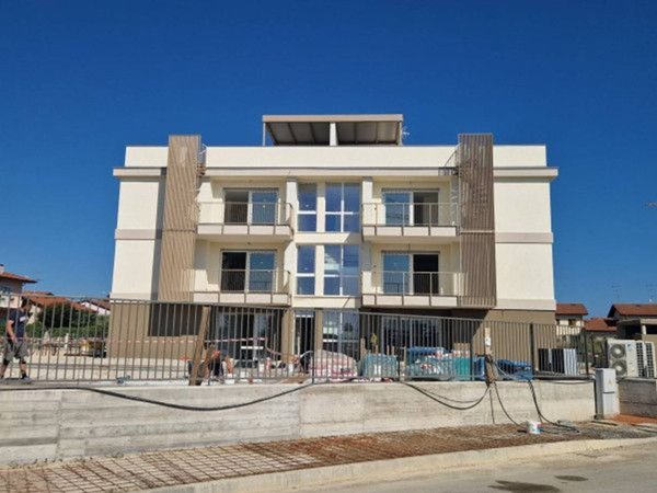 appartamento in vendita a Desenzano del Garda in zona Rivoltella