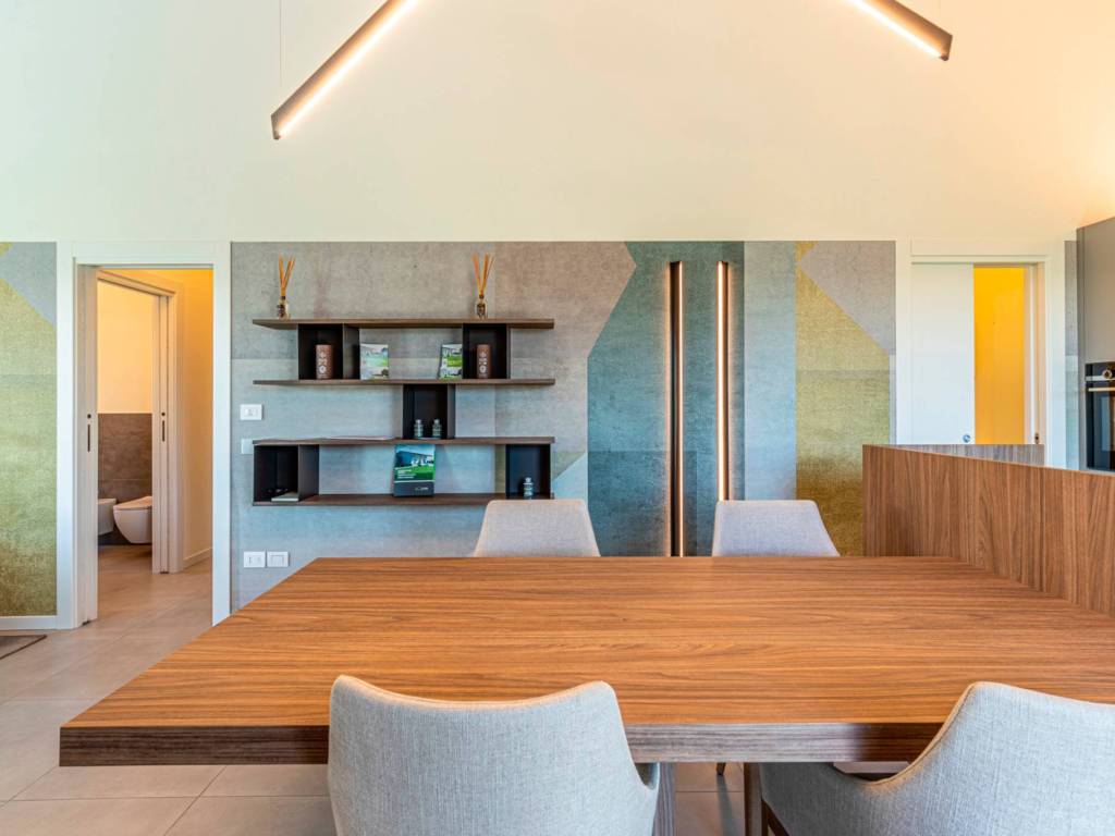 casa indipendente in vendita a Desenzano del Garda