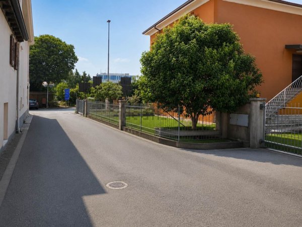 appartamento in vendita a Desenzano del Garda