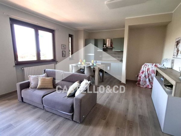 appartamento in vendita a Desenzano del Garda in zona Rivoltella