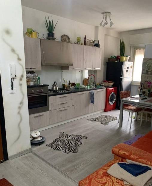 appartamento in vendita a Desenzano del Garda in zona Campeggio sul Vò