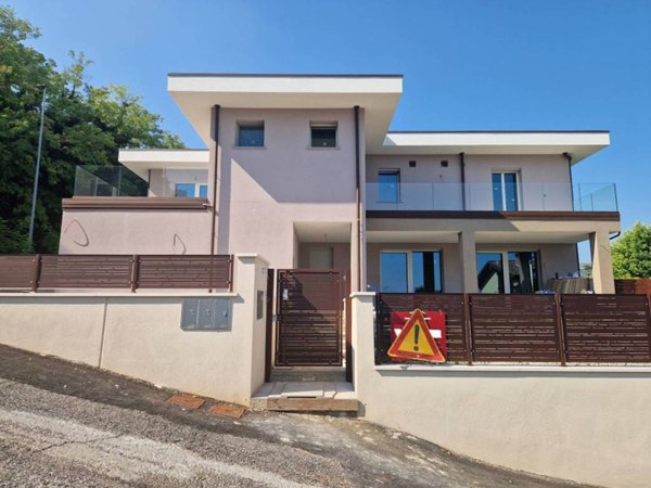 appartamento in vendita a Desenzano del Garda