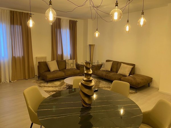 appartamento in vendita a Desenzano del Garda in zona Campeggio sul Vò
