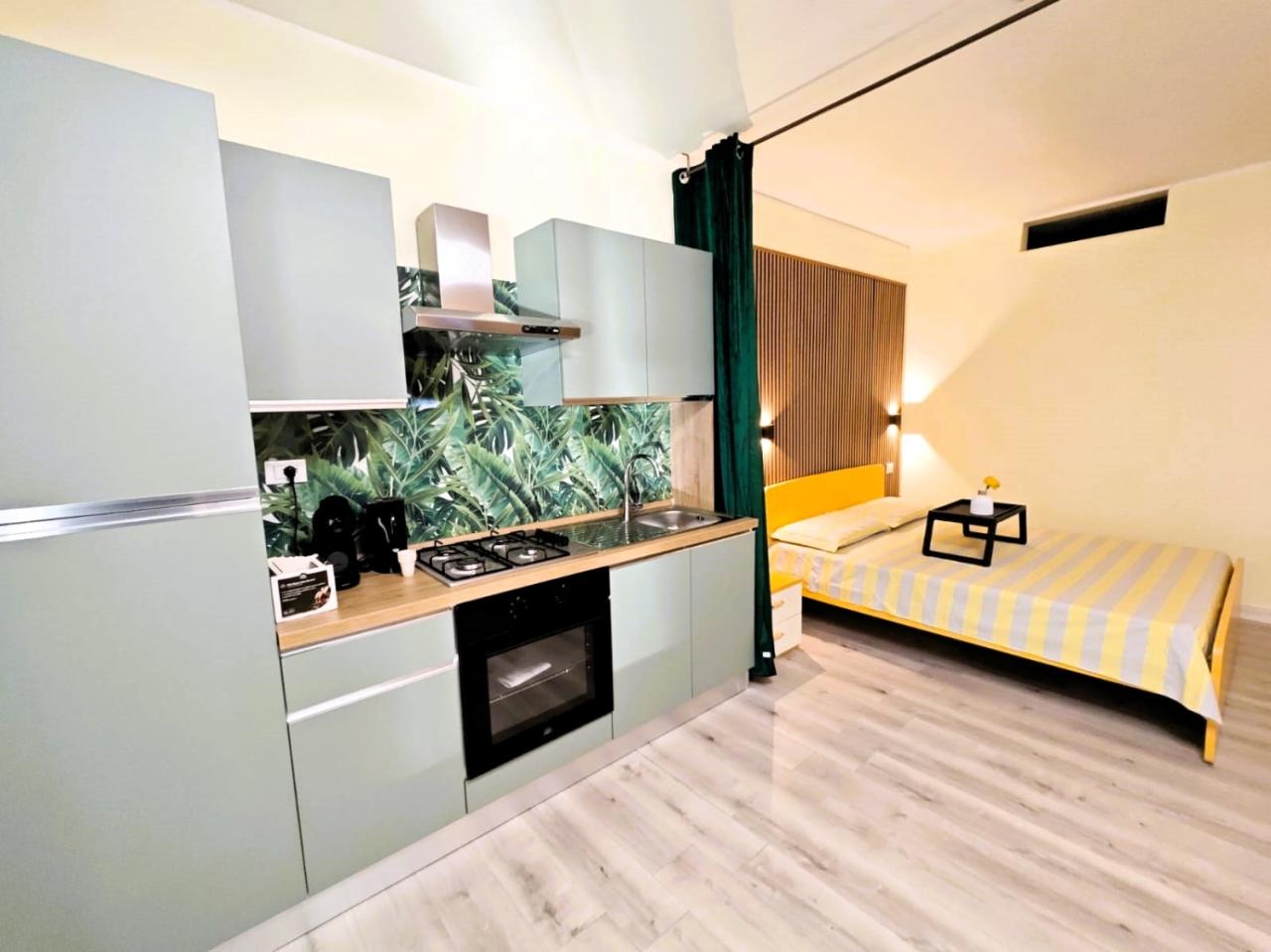 appartamento in vendita a Desenzano del Garda in zona Rivoltella