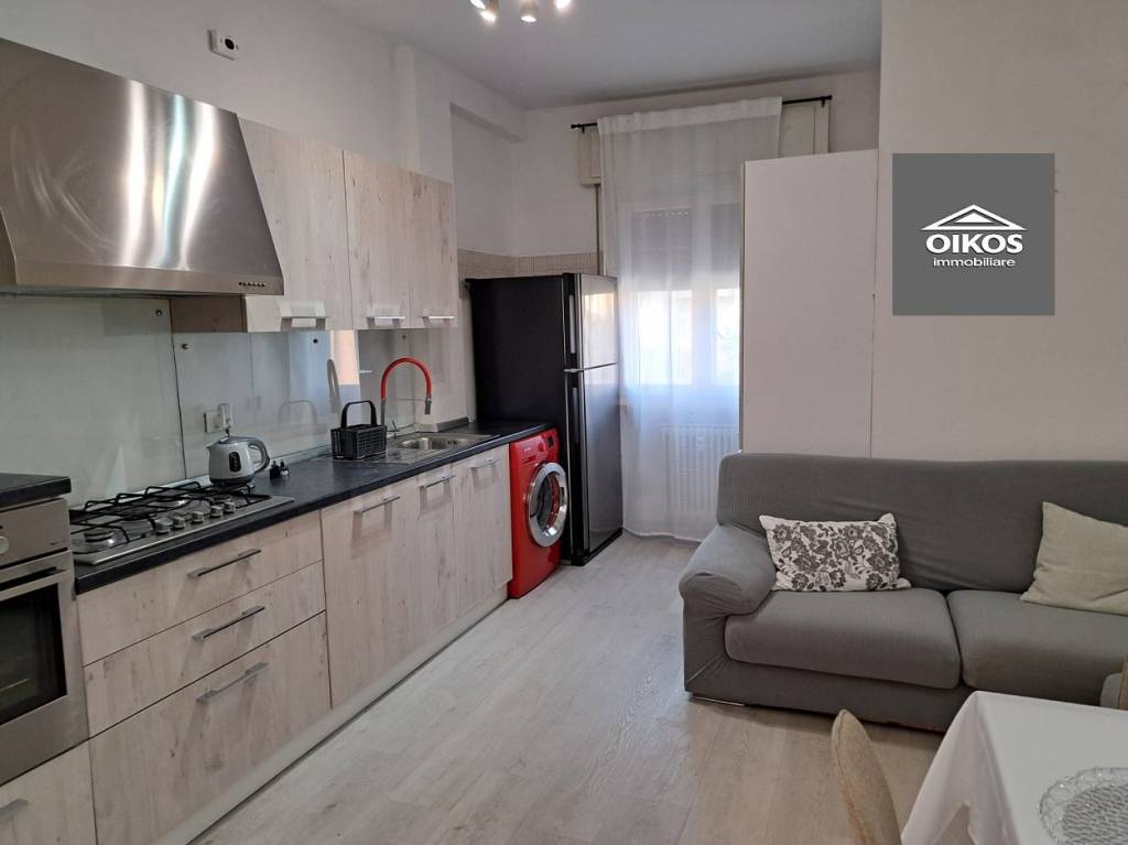 appartamento in vendita a Desenzano del Garda in zona Campeggio sul Vò