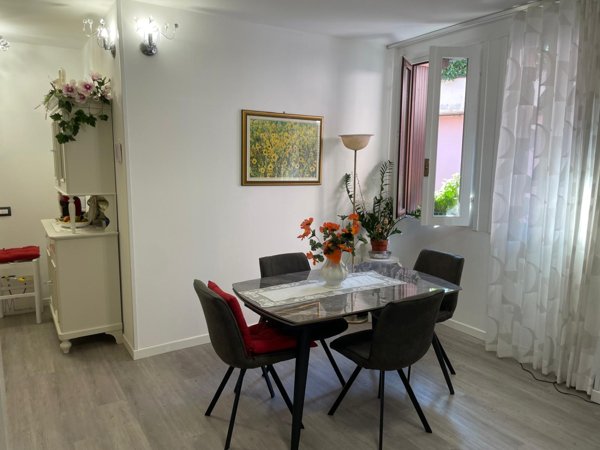 appartamento in vendita a Desenzano del Garda