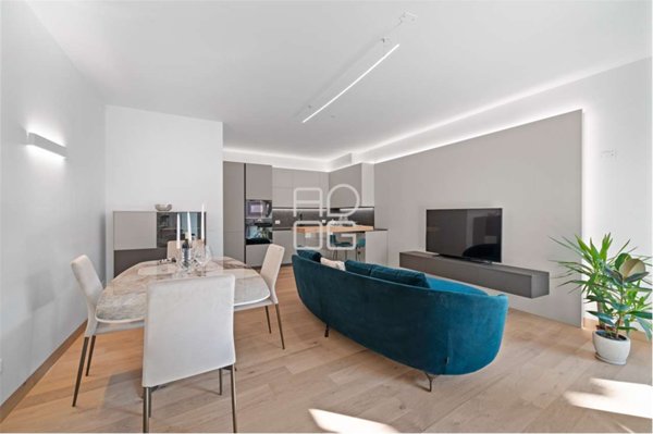 appartamento in vendita a Desenzano del Garda in zona Campeggio sul Vò