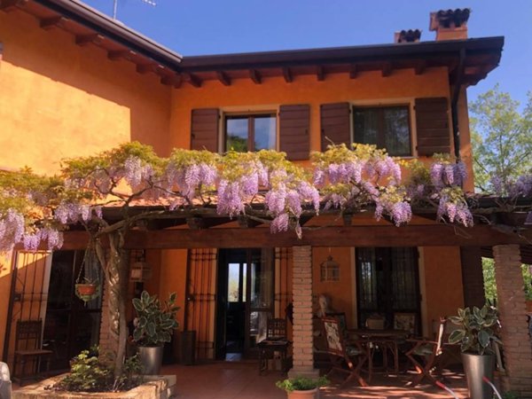 casa indipendente in vendita a Desenzano del Garda in zona Montonale
