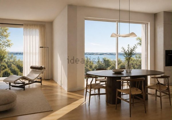 appartamento in vendita a Desenzano del Garda in zona Campeggio sul Vò