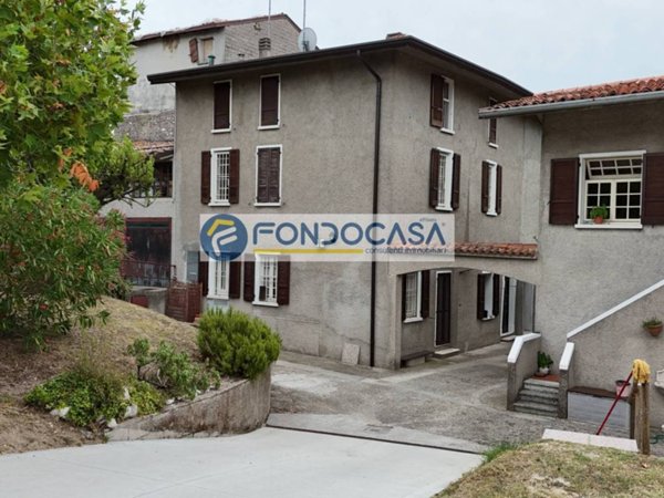 casa indipendente in vendita a Desenzano del Garda in zona San Pietro