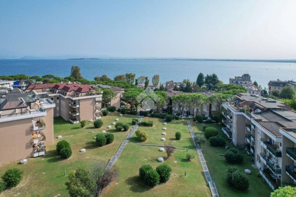 appartamento in vendita a Desenzano del Garda