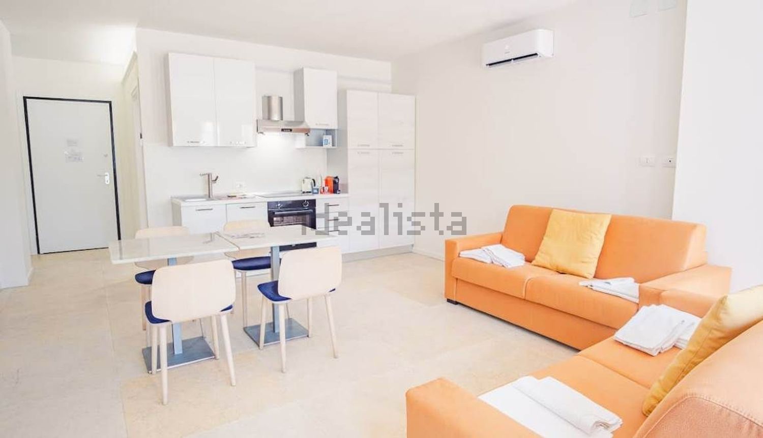 appartamento in vendita a Desenzano del Garda in zona Rivoltella