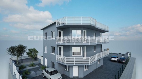 appartamento in vendita a Desenzano del Garda