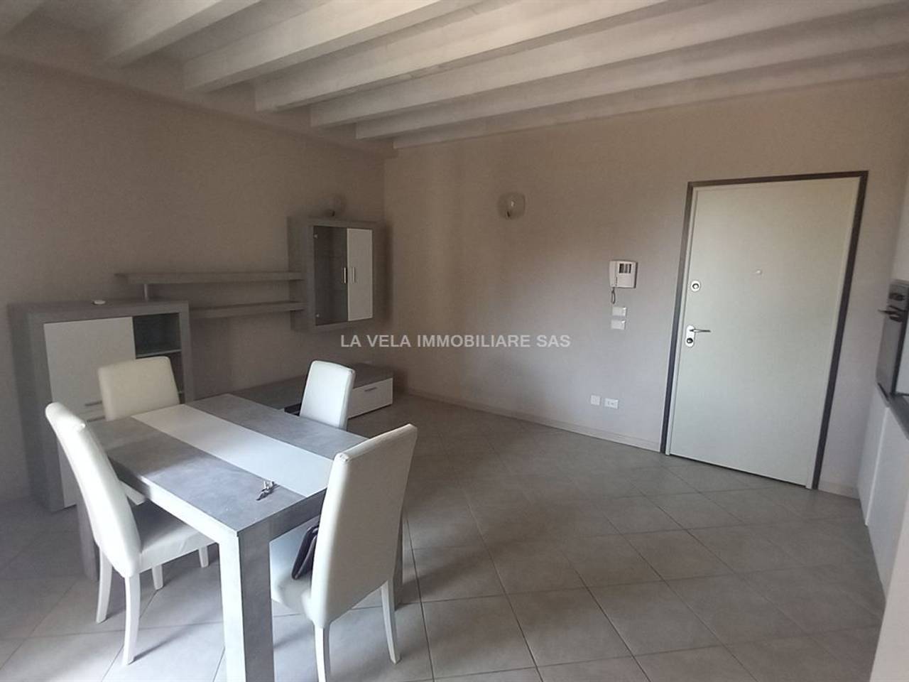appartamento a Desenzano del Garda in zona San Martino della Battaglia