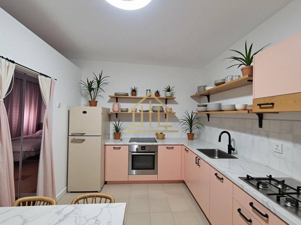 appartamento in vendita a Desenzano del Garda in zona Campeggio sul Vò