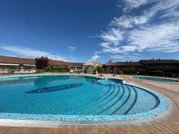 appartamento in vendita a Desenzano del Garda in zona Campeggio sul Vò