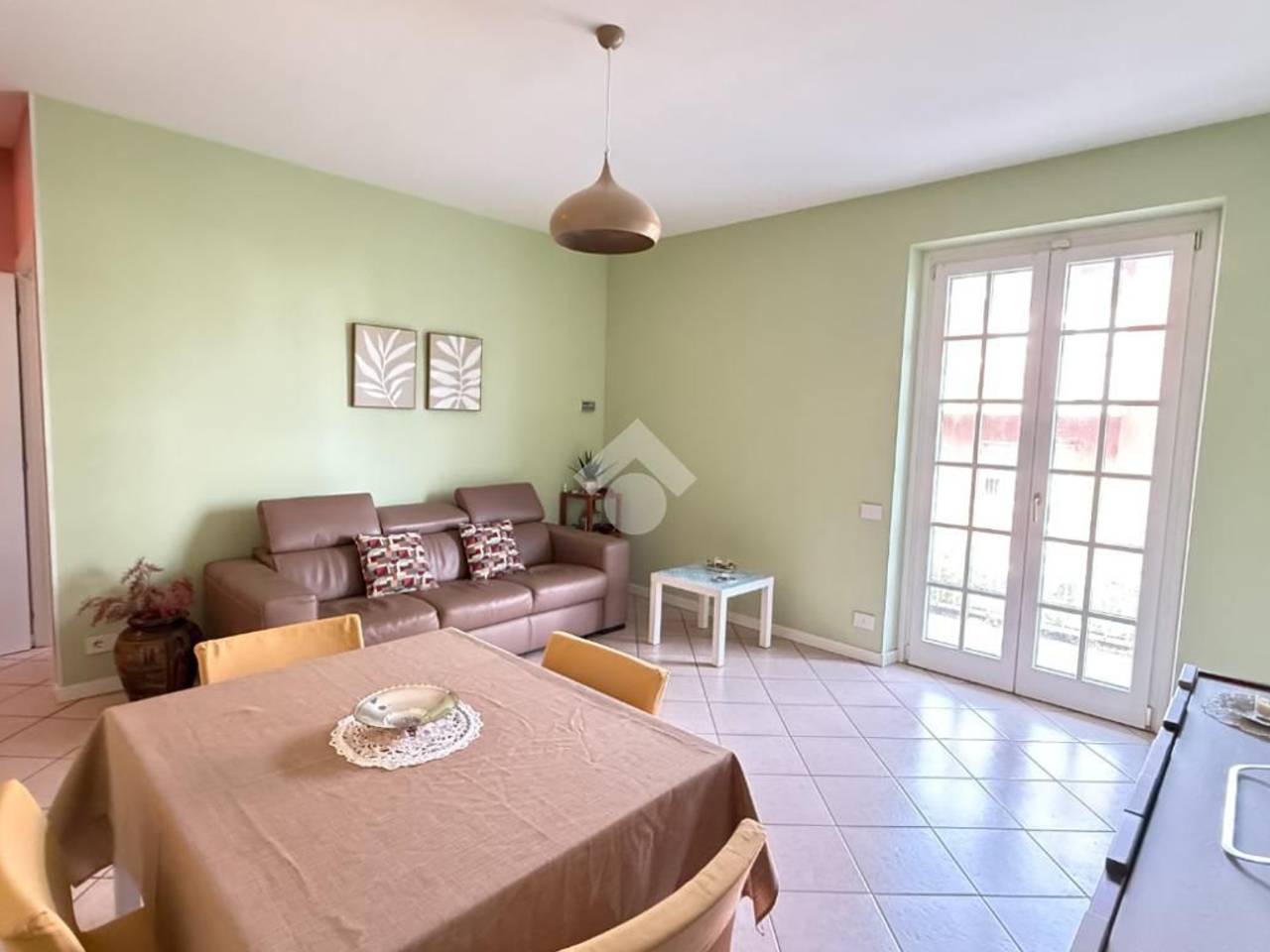appartamento in vendita a Desenzano del Garda in zona Campeggio sul Vò