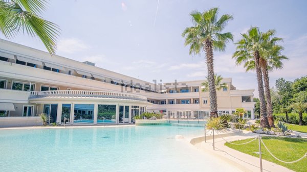 appartamento in vendita a Desenzano del Garda in zona Rivoltella