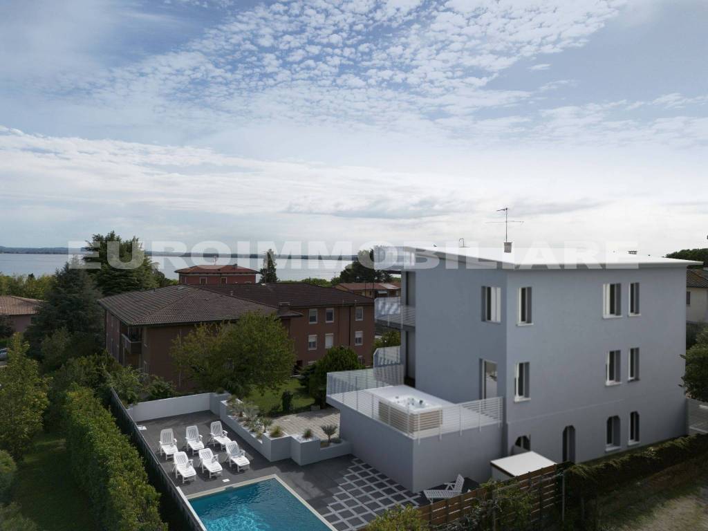 appartamento in vendita a Desenzano del Garda