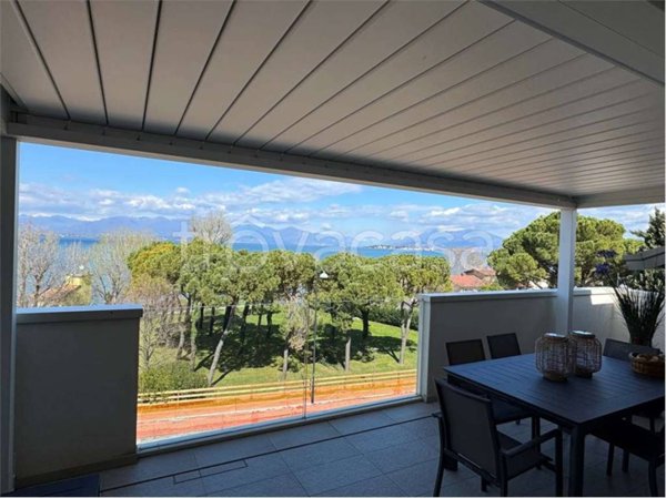 appartamento in vendita a Desenzano del Garda in zona Rivoltella