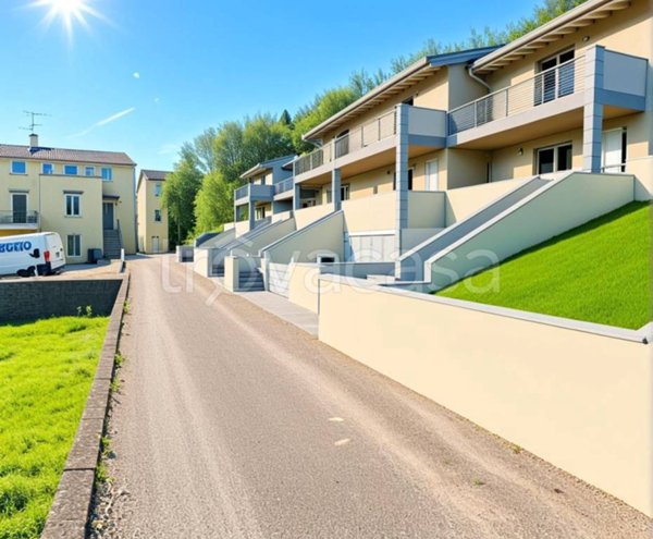 casa indipendente in vendita a Desenzano del Garda in zona San Pietro