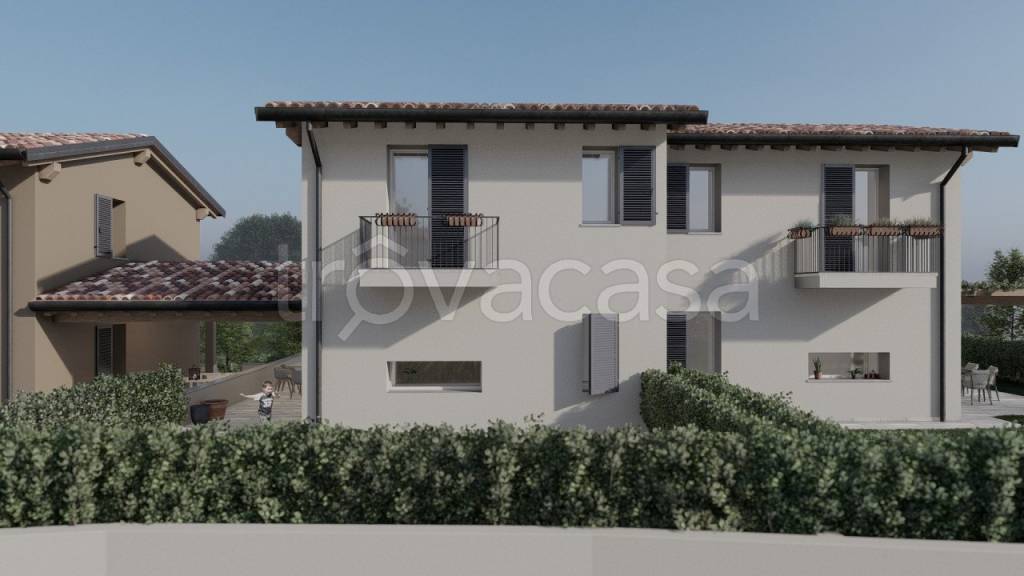 casa indipendente in vendita a Desenzano del Garda in zona San Pietro