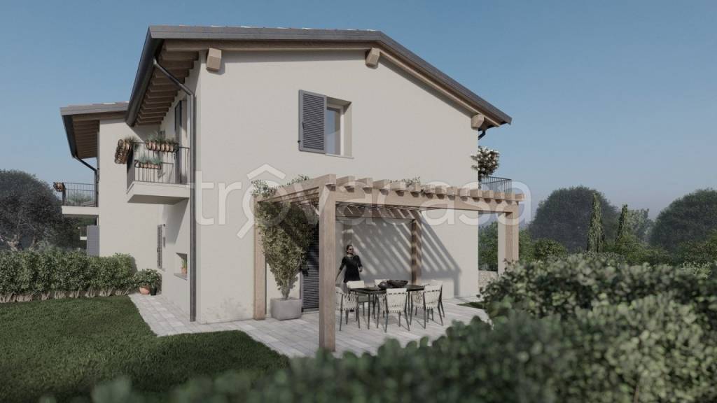 casa indipendente in vendita a Desenzano del Garda in zona San Pietro