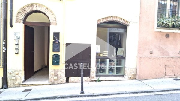 appartamento in vendita a Desenzano del Garda