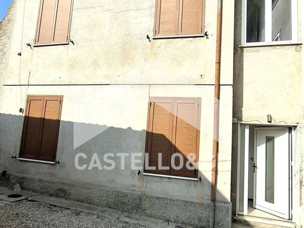 appartamento in vendita a Desenzano del Garda in zona Rivoltella