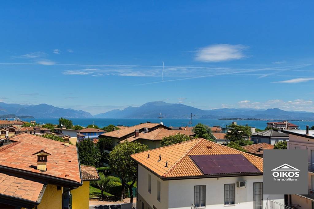 appartamento in vendita a Desenzano del Garda