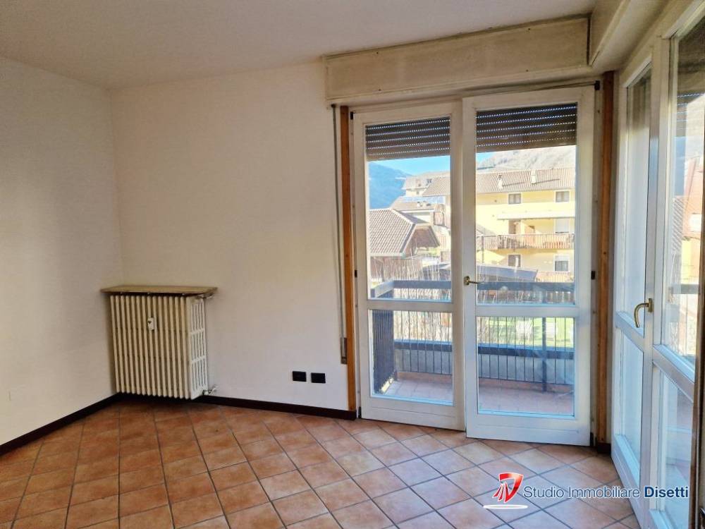 appartamento in vendita ad Edolo in zona Vico