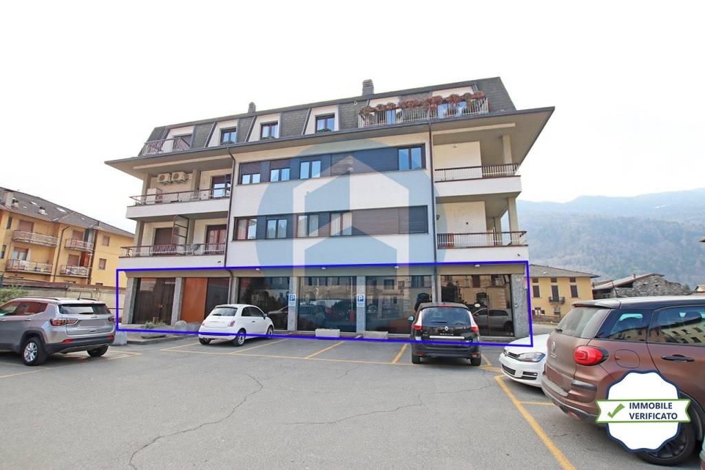 ufficio in vendita ad Edolo in zona Vico