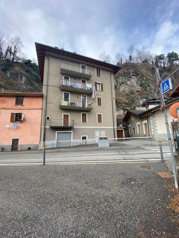 appartamento in vendita ad Edolo in zona Vico